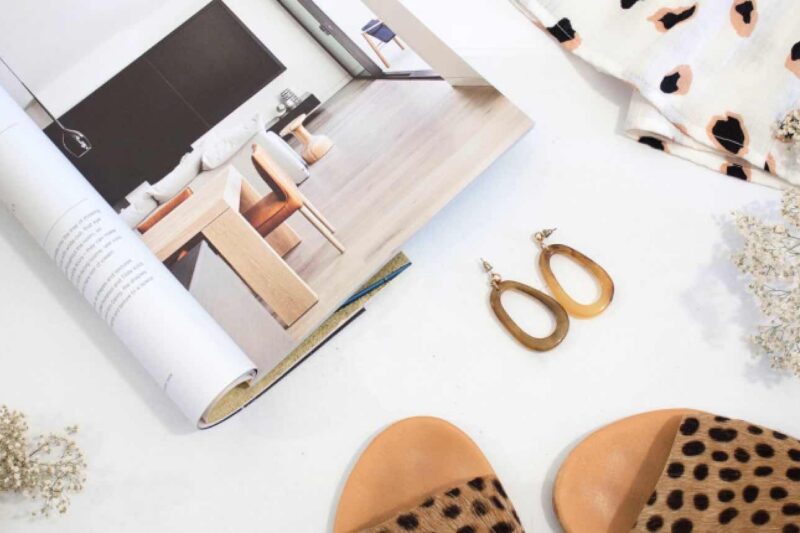 Farbenlehre für Outfits und Wohndesign