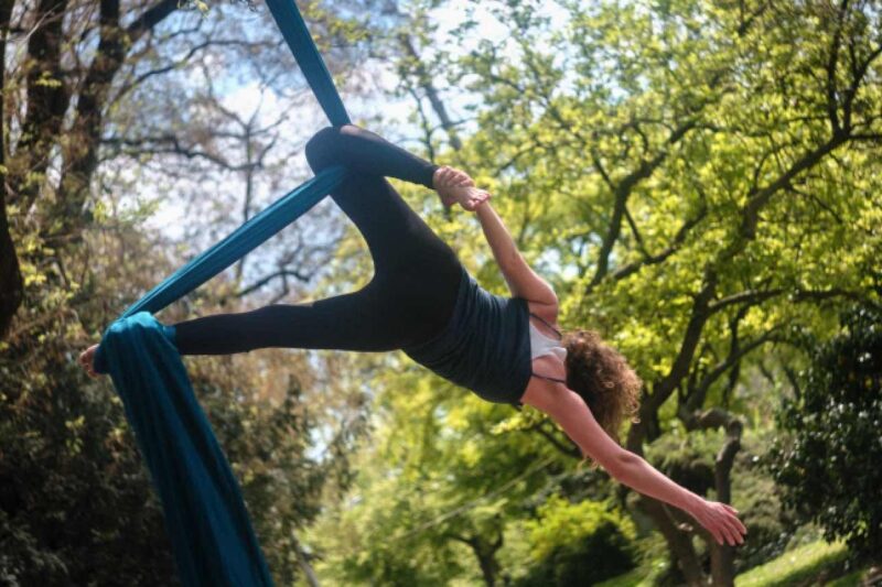 Fitnesstrends 2023: Aerial Yoga