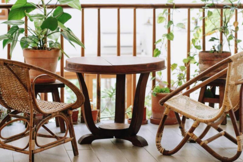 Die Terrasse sommerlich dekorieren